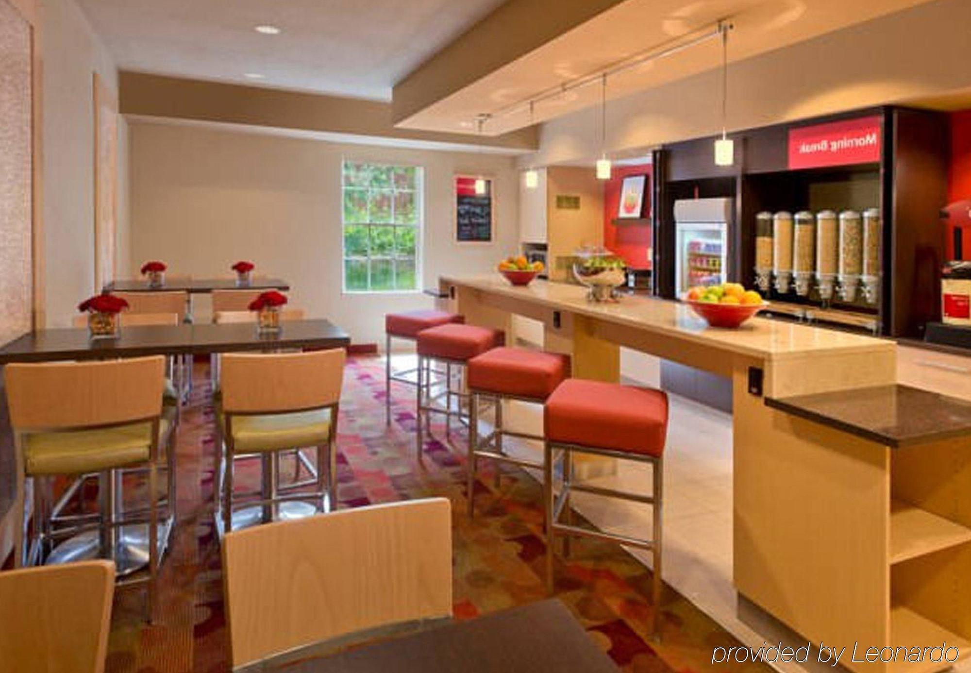 Towneplace Columbus Airport Hotel